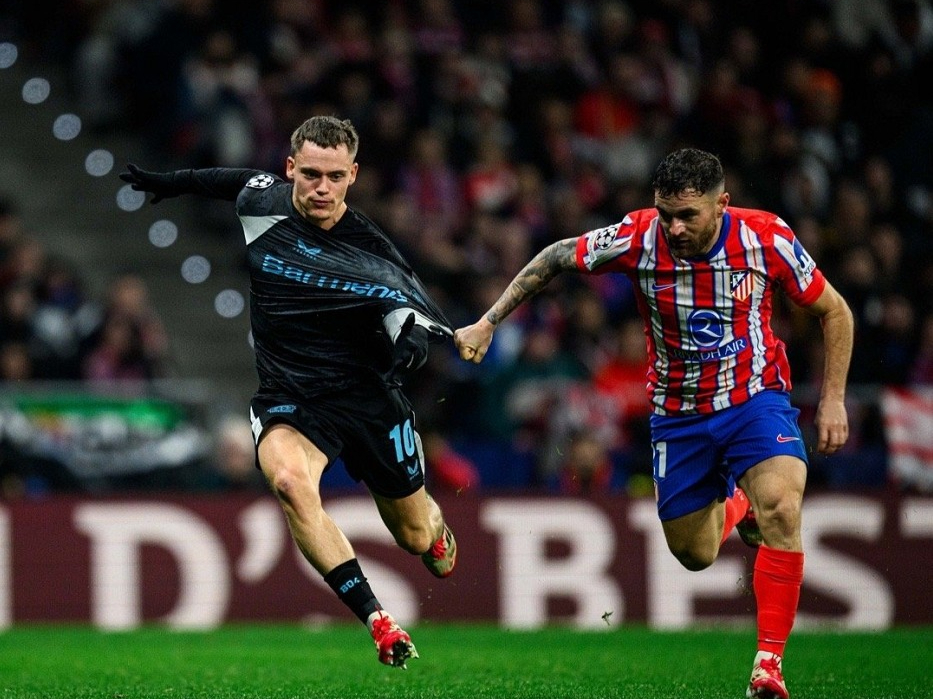 勒沃库森险胜巴西，阿尔瓦雷斯状态火热