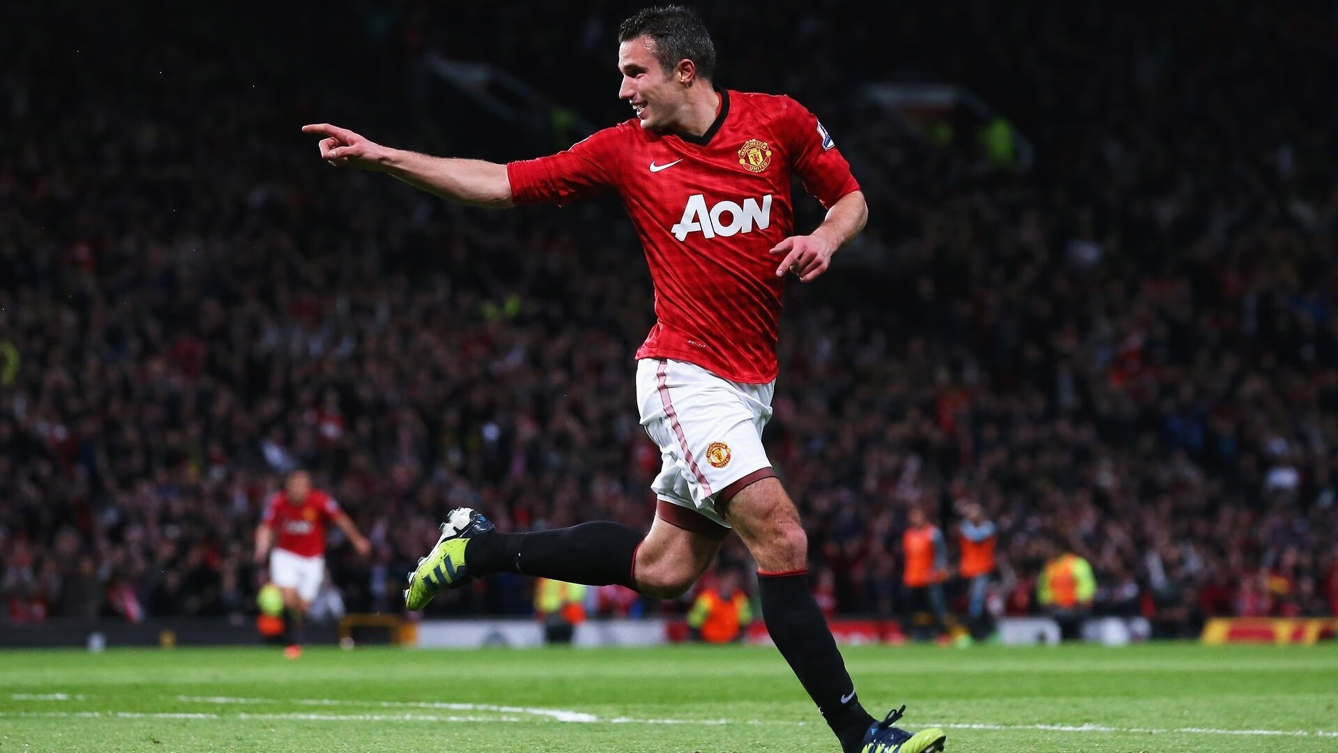 绝境铸就英雄！德罗赞压哨三分擒鹰，深圳队硬仗诠释关键先生