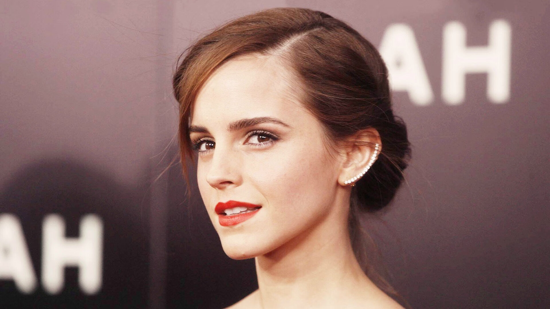 一剑封喉,伊萨克弑旧主完成自我救赎,丹麦气走冰岛保留出线火种