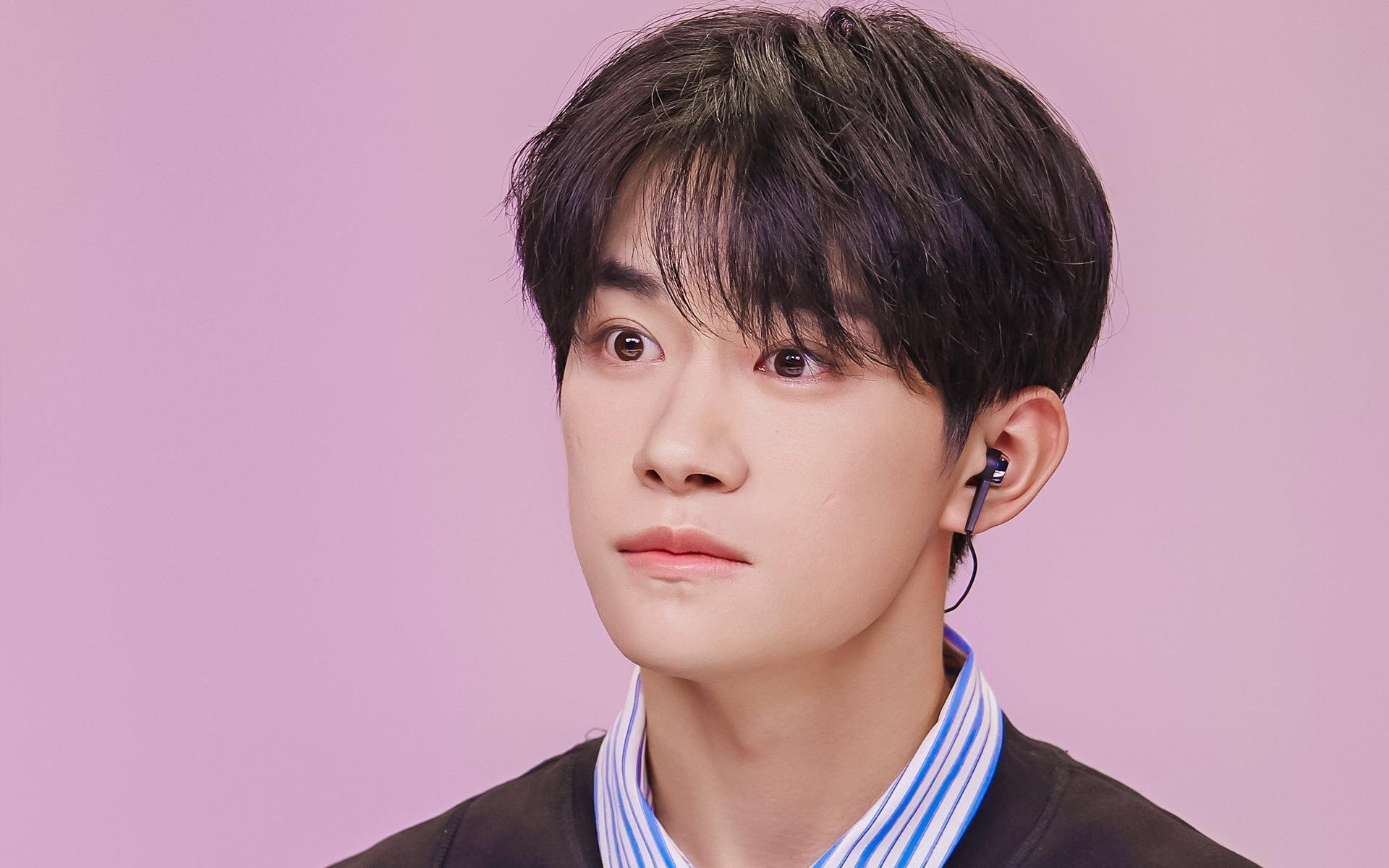 跨越世纪的绿茵对话，当贝林厄姆统治全场，回望秘鲁加时鏖战芬兰