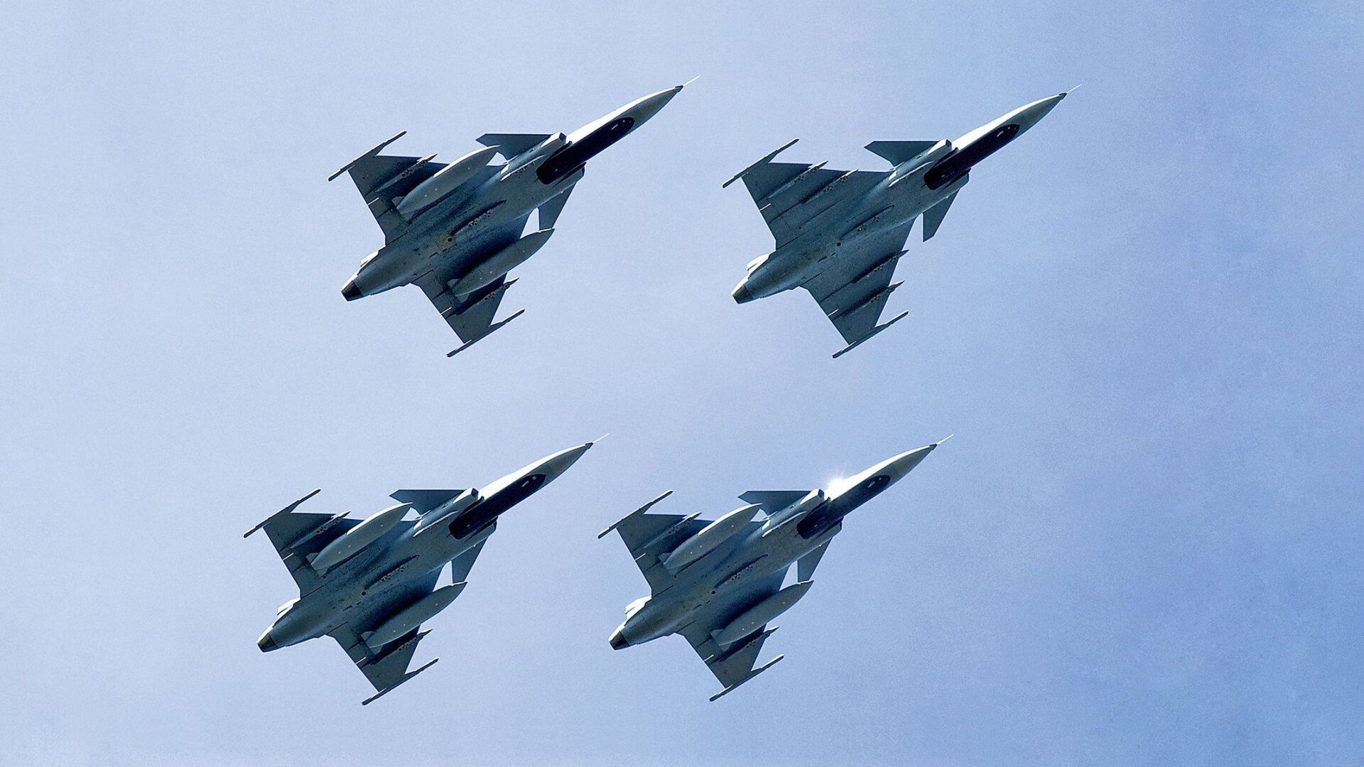 赛场见证强势接管,从黄蜂晋级到马克西的冠军征途