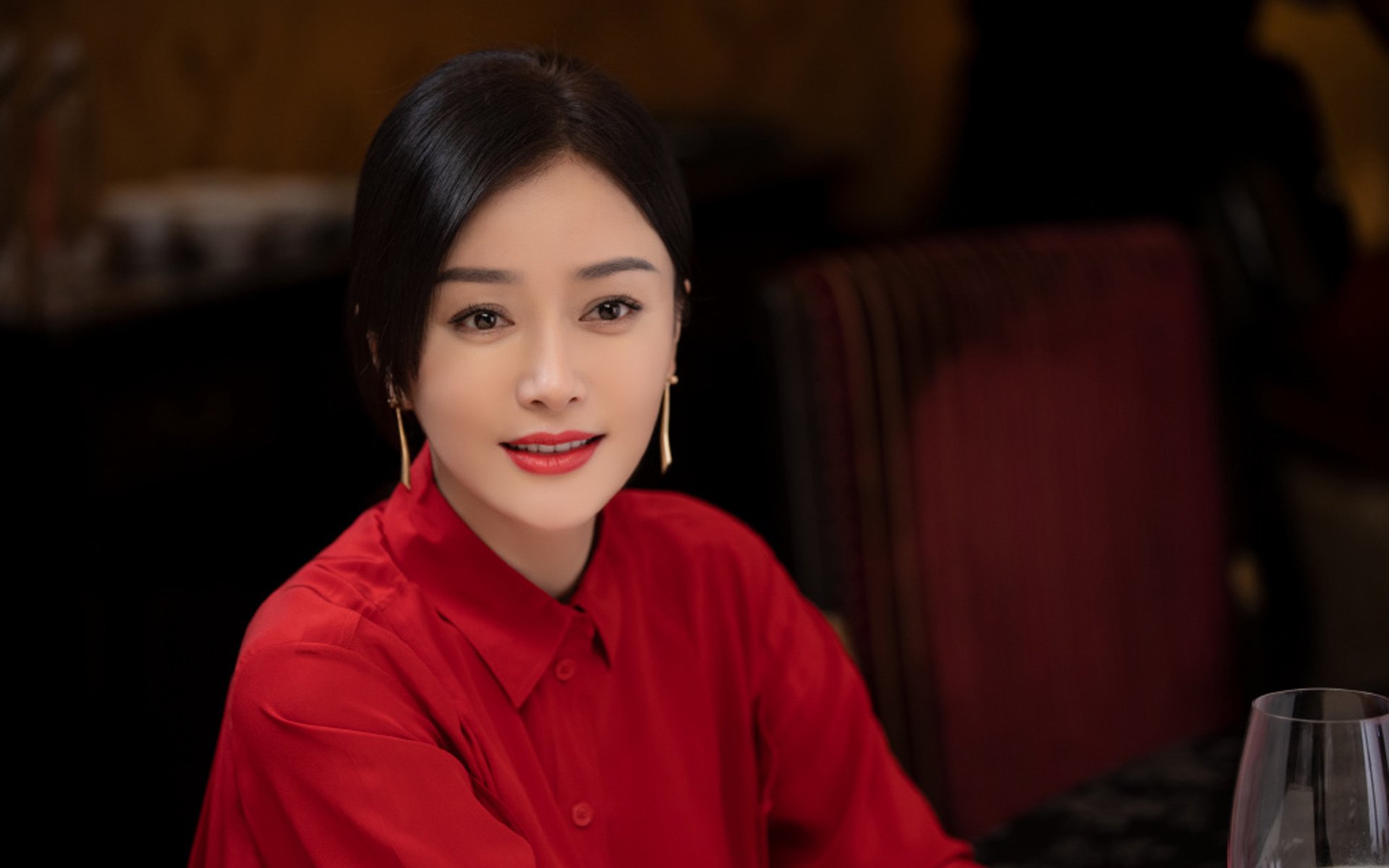 B费调度下的华丽变奏，波兰攻守转换效率创纪录，保加利亚防线崩溃—2026世界杯E组焦点战深度解析